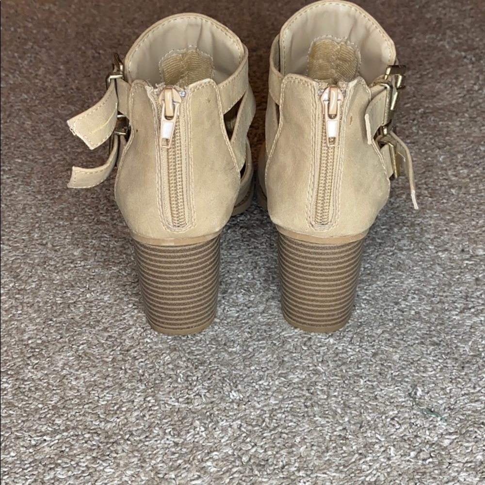 Booties - Picture 3 of 4